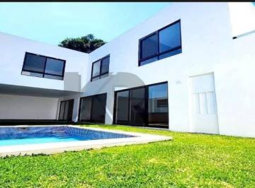 Casa de 4 habitaciones, Cuernavaca · Casa en Venta en Jardines de Delicias