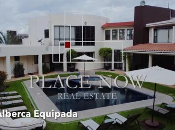 Casa · 1361m² · 6 Recámaras · 4 Estacionamientos · Casa en Venta, Tres de Mayo Cuernavaca
