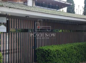 Casa · 616m² · 3 Recámaras · 4 Estacionamientos · Casa en Venta, Col. Bosques de Las Lomas Miguel Hidalgo