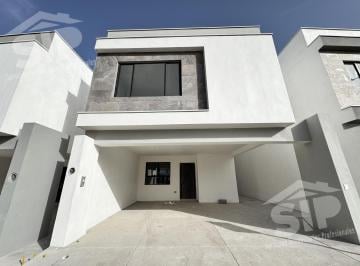 Casa · 195m² · 3 Recámaras · 2 Estacionamientos · Casa en Venta La Reserva Cumbres Garcia