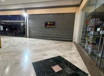 Local comercial , Boca del Río · Plaza Americas - Renta de Local Comercial $35,000 Ya con Mantenimiento.