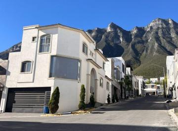 d4f287886ceb62a93c44feceddf2d8c0bd3d7c6bd13aac3ffbdea4cd21c7c741 · Casa en Venta Cumbres Elite 9o. Sector / Cima del Bosque