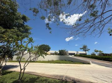 Terreno / Lote , Mérida · Terreno en Venta en Merida Yucatan Provincia Enfrente de Casa Club