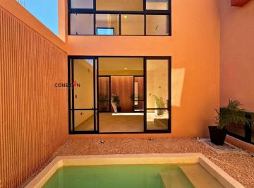 4b4215b7cd6ec7617baa6c50802db3badc2330758c712bb169bc38f249982970 · Casa en Venta con Recámara en Planta Baja y Doble Altura, en Temozón Norte!