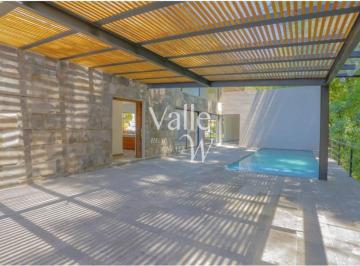 Casa en condominio de 3 habitaciones, Valle de Bravo · Casa en Venta en Condominio en Avandaro, Valle de Bravo