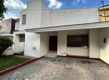 Casa de 3 habitaciones, Zapopan · Casa en Venta en Santo Tomas de Aquino