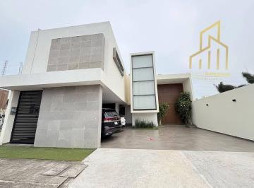 Casa · 290m² · 2 Recámaras · 4 Estacionamientos · Casa en Venta Veracruz Las Palmas Residencial