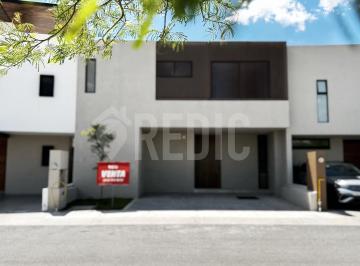 Hermosa casa en venta dentro de la Reserva Juriquilla cuenta con excelente ubica · Venta Casa en La Reserva Valle Juriquilla