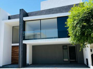 Casa de 4 habitaciones, San Andrés Cholula · Casa en Venta Lomas de Angelópolis