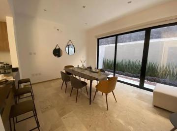 Casa de 5 habitaciones, Querétaro · Casa en Renta en El Refugio