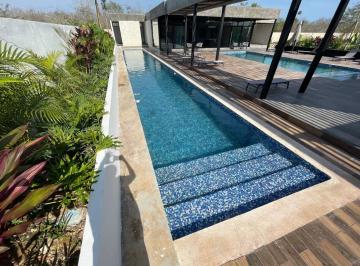 Alberca · Terreno en Venta en Conkal, Mérida
