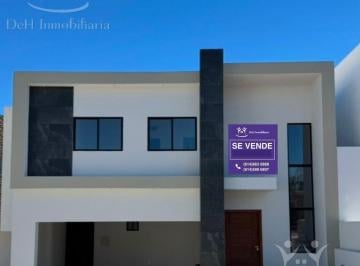 Casa · 285m² · 3 Recámaras · 2 Estacionamientos · Casa en Bosques V