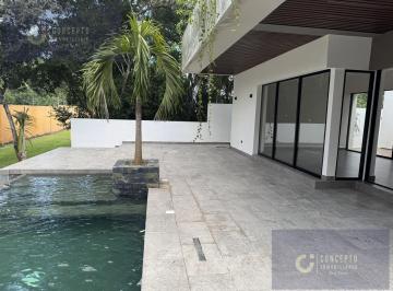 Casa · 466m² · 4 Recámaras · 3 Estacionamientos · Casa en Venta Lagos del Sol