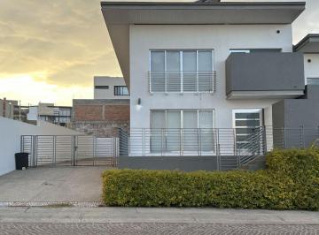 Casa Venta 348m² de 4 habitaciones · Casa en Venta con 4 Recamaras, Juriquilla Queretaro