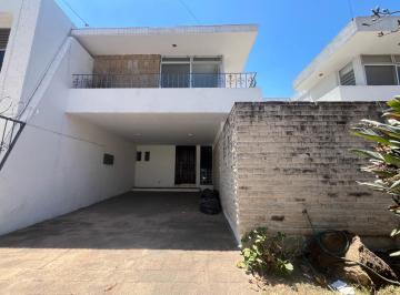 Casa · 213m² · 3 Recámaras · 2 Estacionamientos · Casa en Venta Providencia