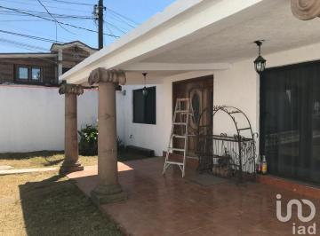 Casa · 194m² · 3 Recámaras · 2 Estacionamientos · Venta Casa Tres Marias Municipio de Huitzilac