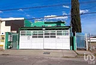 Departamento · 60m² · 2 Recámaras · 2 Estacionamientos · Departamnento en Arrendamiento