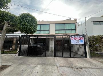 Casa · 249m² · 3 Recámaras · 2 Estacionamientos · Casa en Venta en Ladron de Guevara