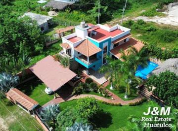 Casa de 5 habitaciones, Santa María Huatulco · ¡Hermosa Casa en Venta! ¡Gran Oportunidad!