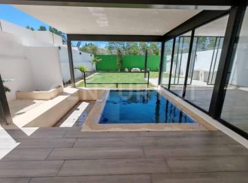 Casa · 290m² · 4 Recámaras · 2 Estacionamientos · Casa en Venta en Provincia, Mérida, Yucatán