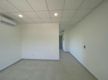 Oficina · 36m² · Oficina Comercial Bugambilias Playacar en Renta