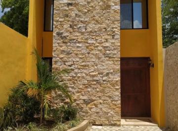 Casa de 2 habitaciones, Mérida · Casa en Venta Amueblada en El Centro de Mérida, Lista Para Airbnb con Alberca