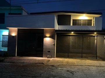 Casa · 21100m² · 4 Recámaras · 3 Estacionamientos · Casa en Venta Jose Colomo Amplios Espacios