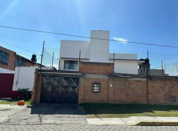 Casa de 3 habitaciones, Metepec · Casa en Venta en Coaxustenco, Metepec, Edo de México.