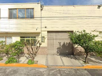 Casa , Gustavo A. Madero · ¡Gran Oportunidad! Casa de Remate en Gustavo a Madero