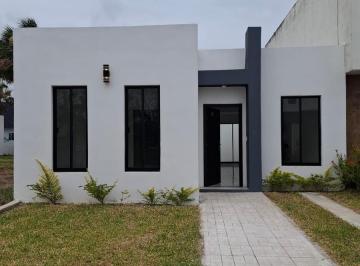 Casa · 94m² · 2 Recámaras · 1 Estacionamiento · Casa en Tinajitas
