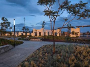 Terreno / Lote , León · Terreno en Venta en Mayorca Residencial. 8 m de Frente