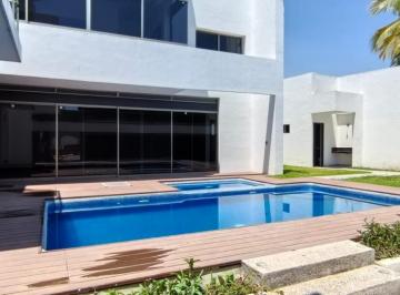 Casa de 5 habitaciones, Temixco · En Venta Preciosa Casa Nueva en Burgos