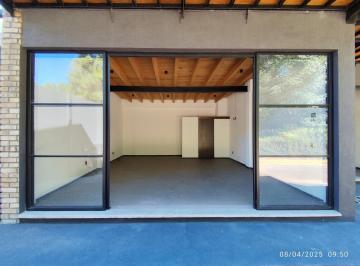 Local comercial · 70m² · 6 Estacionamientos · Locales en Renta con Excelente Ubicación en El Pueblo de Val