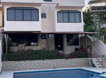Casa de 3 habitaciones, Acapulco de Juárez · Casa en Mozimba Espectacular Vista y Muy Amplia en Calle Riscos