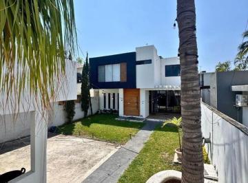 Casa · 250m² · 3 Recámaras · 3 Estacionamientos · Casa en Jesús Luna Luna