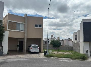 Casa de 3 habitaciones, Chihuahua · Casa en Venta en Residencial Puerta Rivera Real