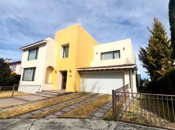 Casa en condominio · 376m² · 3 Recámaras · 4 Estacionamientos · Casa en Venta en Zamarrero, San Miguel, Zinacantepec, Estado de México