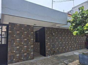 Casa · 3 Recámaras · 2 Estacionamientos · Casa en Venta en El Centro de Coatzacoalcos