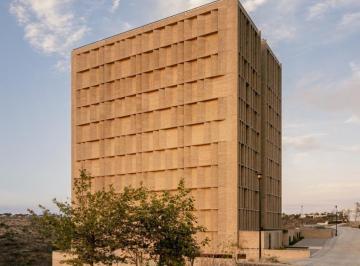 Departamento · 417m² · 3 Estacionamientos · Deparatamento de Lujo con Imponente Arquitectura Contemporánea en Real de Campanario