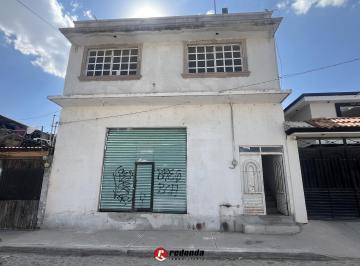 Casa · 160m² · 5 Recámaras · Edificio Comercial en Colonia Generación 2000
