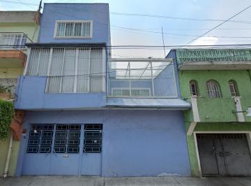 Casa de 5 habitaciones, Azcapotzalco · Casa en Venta en Azcapotzalco