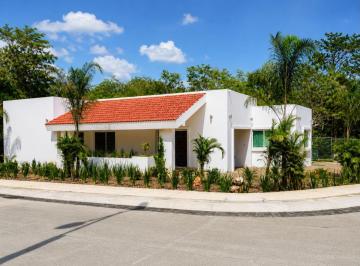 Casa · 350m² · 3 Recámaras · 1 Estacionamiento · En Renta Casa de 3 Recamaras en El Country Club