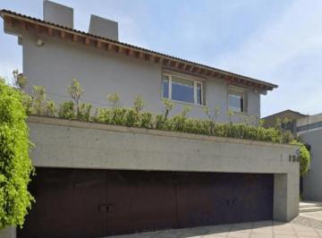 Casa de 4 habitaciones, Cuajimalpa de Morelos · Casa en Paseo de Los Laureles en Recuperacion Bancaria