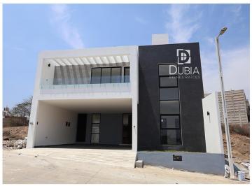 Casa de 4 habitaciones, Xalapa · Casa Nueva de 4 Habitaciones en Fracc. Imperial de Las Animas, Zona Monte Magno