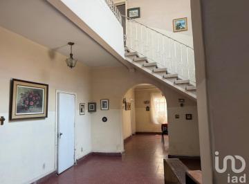 Casa · 379m² · 6 Recámaras · 3 Estacionamientos · Casa en Venta en Calle del Obrero Mundial Cdmx