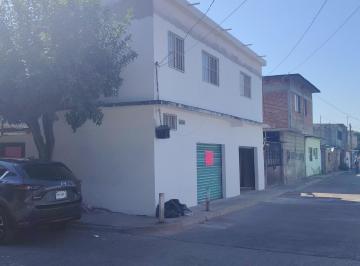 Casa de 2 habitaciones, Xochitepec · Casa con Locales Comerciales en Esquina Zona Sur, Solo Contado!
