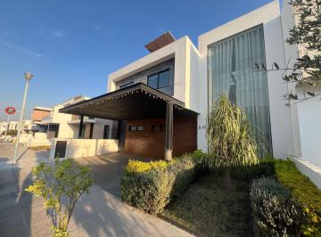 Casa de 3 habitaciones, Querétaro · Casa en Venta en Misión San Jerónimo, Qro