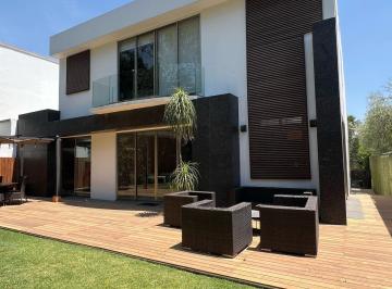 Casa de 3 habitaciones, Cuajimalpa de Morelos · Casa en Venta en Cumbres de Santa Fe.