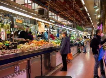Edificio · 42m² · Local de Mercado, en Plaza Comercial en Queretaro
