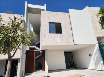Casa · 300m² · 3 Recámaras · 2 Estacionamientos · Casa en Parque Cuernavaca - Lomas de Angelopolis 3